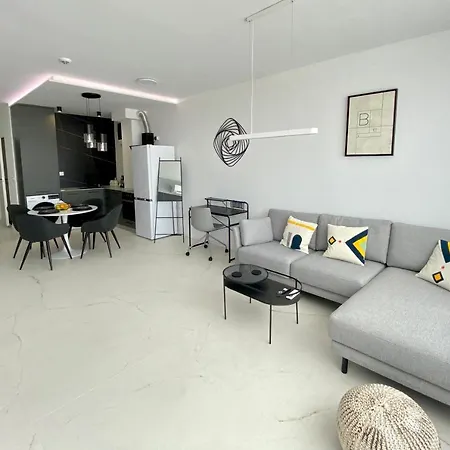 Arena Mall Galleria View And Securities Parking1 Apartament Burgas