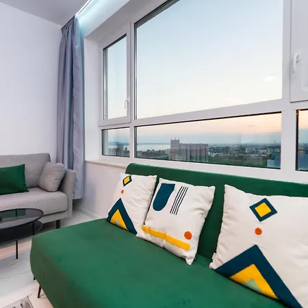 Arena Mall Galleria View And Securities Parking1 Burgas Stad