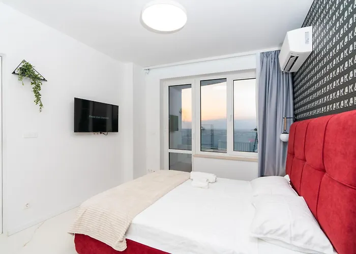 Arena Mall Galleria View And Securities Parking1 Burgas Stad