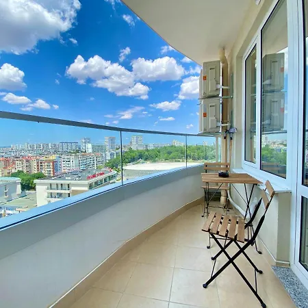Arena Mall Galleria View And Securities Parking1 Apartment Burgas