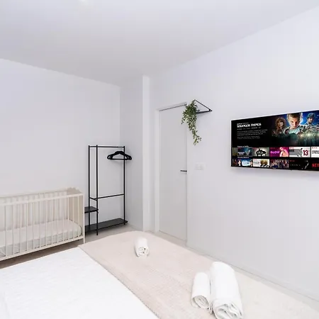 Arena Mall Galleria View And Securities Parking1 Apartment *