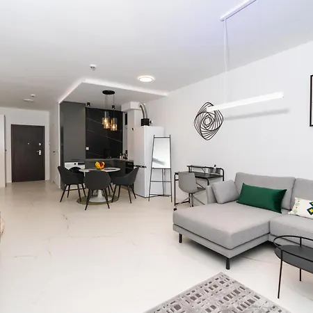 Arena Mall Galleria View And Securities Parking1 Apartment Burgas